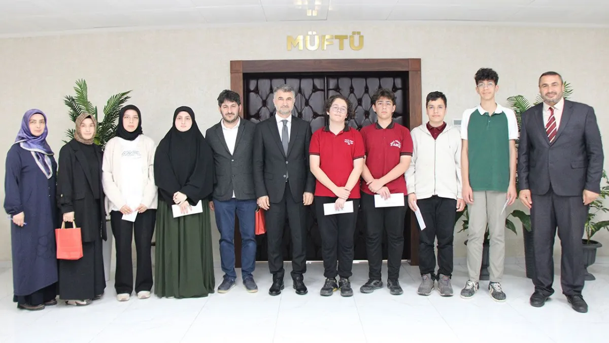 Amasya'da Gençler Dini Bilgi Yarışmasıyla Umre'ye Gidiyor!