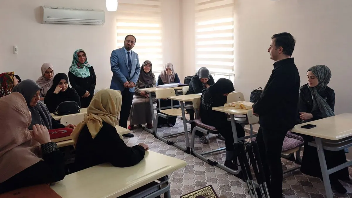 Adıyaman Müftüsü Şavlı'dan Görme Engellilere ve Depremzedelere Kapsamlı Ziyaret