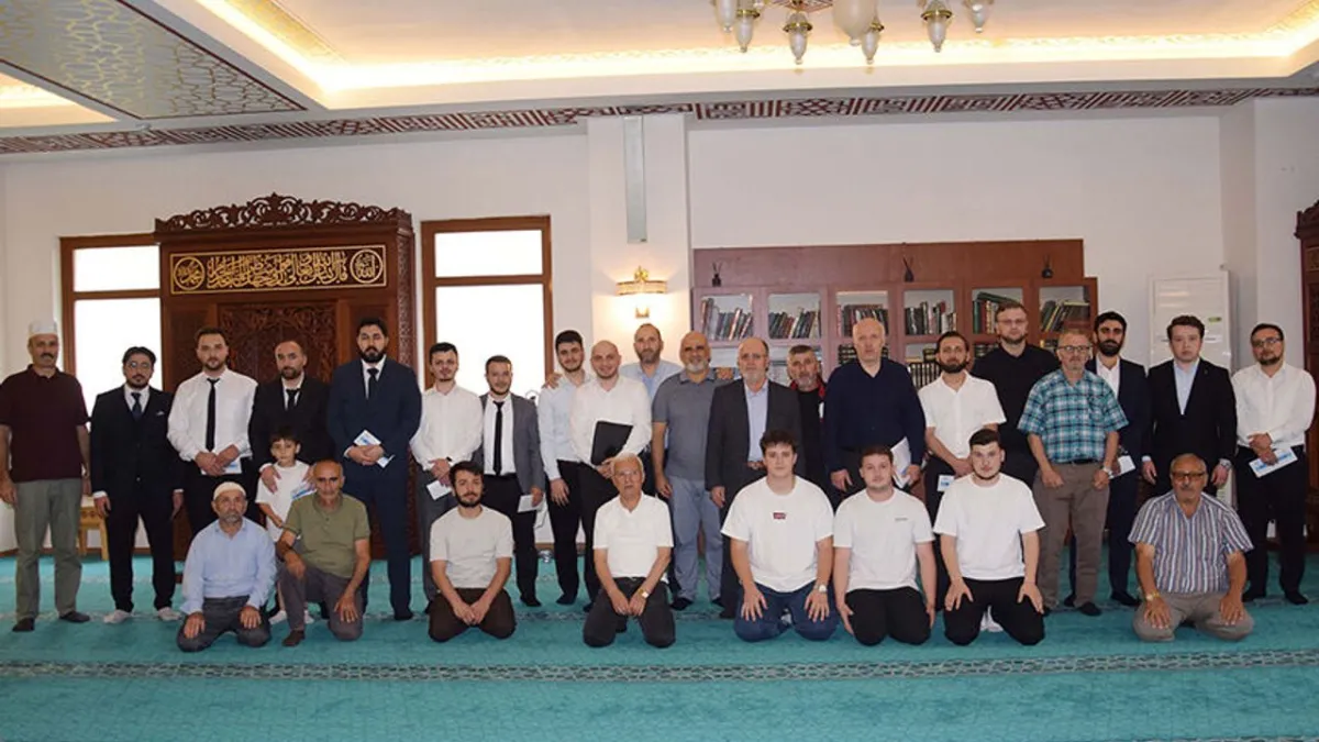 En güzel hutbeyi sunmak için yarıştılar