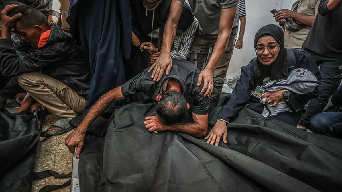 Gazze'de Acı Bilanço Ağırlaşıyor: Can Kaybı 73 Bini Aştı, Enkaz Altında Binlerce Ceset Bekliyor