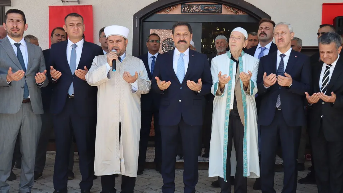 Hatay'da Umut Işığı: Depremin Ardından 129. Cami İbadete Açıldı
