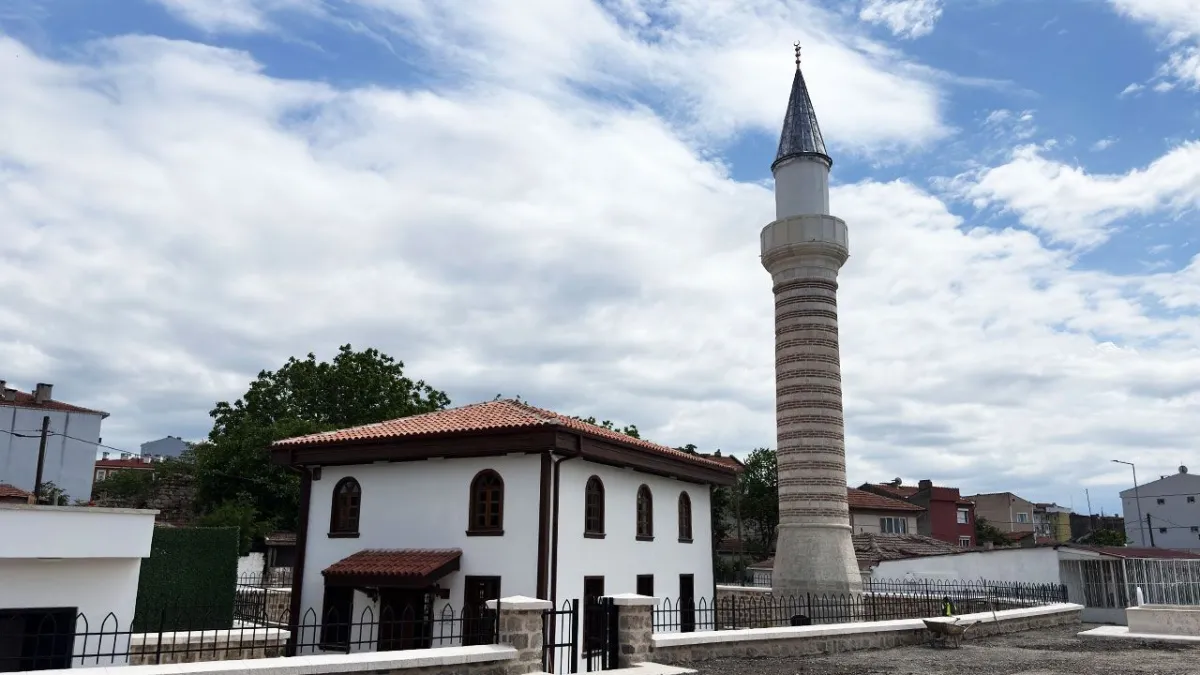 Tarihi Şeyh Şüceaddin Camii, 18 Aylık Restorasyonun Ardından Edirne'de Yeniden İbadete Açılıyor