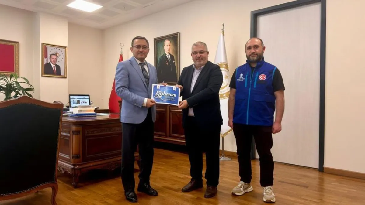 Bağcılar Kaymakamı Uçgun'dan TDV'ye Kurban Vekaleti: "Kardeşinle Yakınlaş" Çağrısı