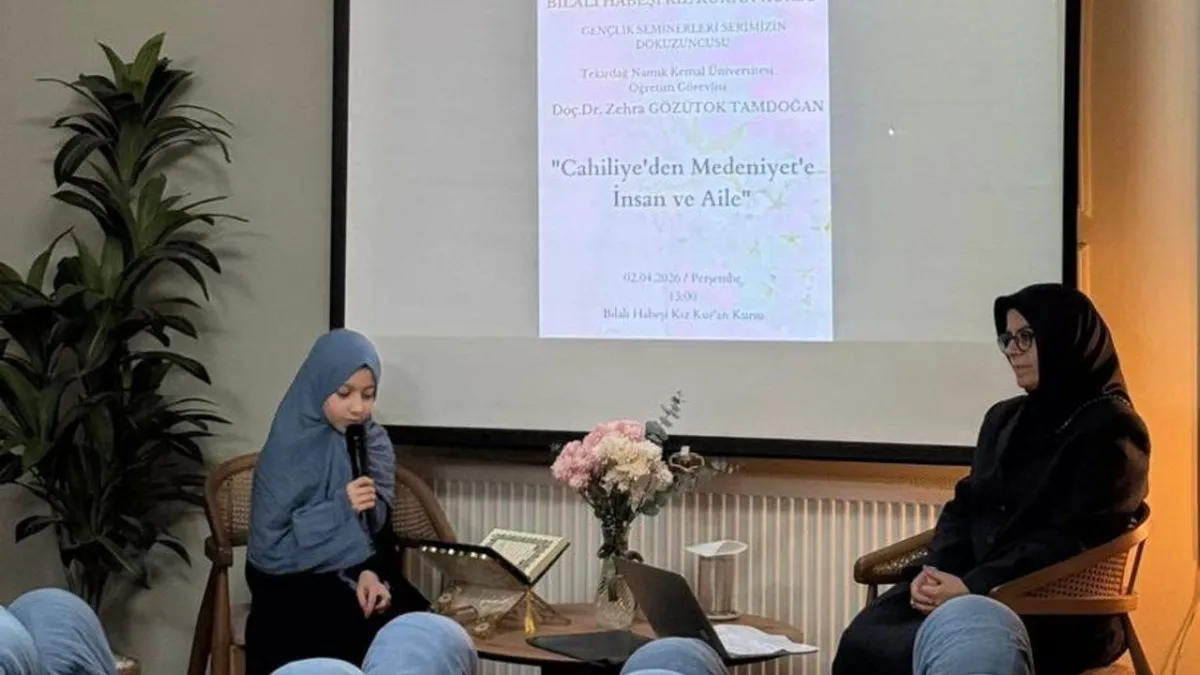 Bahçelievler'de Gençlere Yönelik "Cahiliye'den Medeniyet'e İnsan ve Aile" Semineri: Aile Yapısının Önemi Vurgulandı