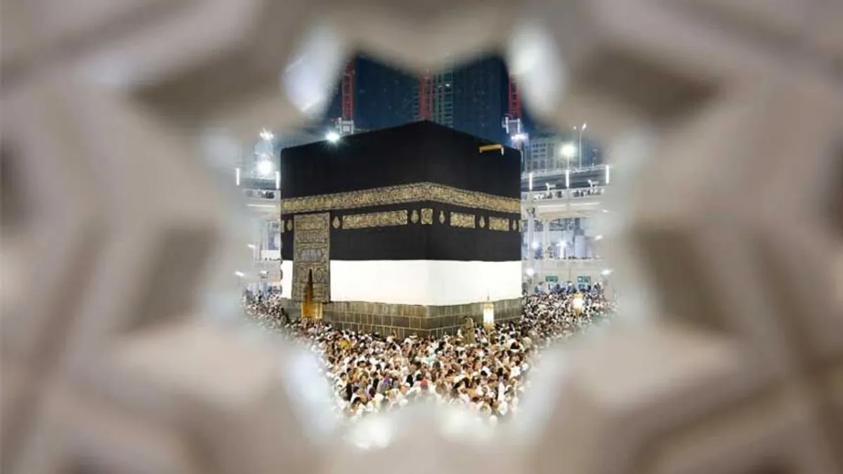 Kabe'de Hac Sezonu Hazırlıkları: Örtü Yükseltildi, Milyonlarca Hacı Adayı İçin Tedbirler Alındı