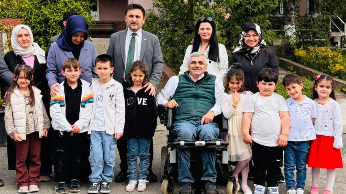 Minik Kalplerden Engelli Bireylere Dev Destek: Harçlıklar Akülü Sandalyeye Dönüştü