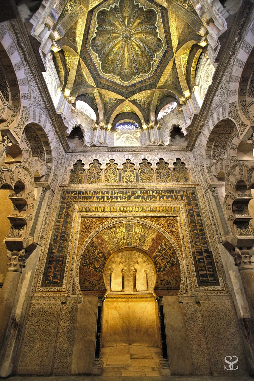 İslam Mimarisinin İhtişamı: Kutsal Topraklardan Büyüleyici Görüntüler — Kabe.com.tr Kutsal Mekanlar Galerisi