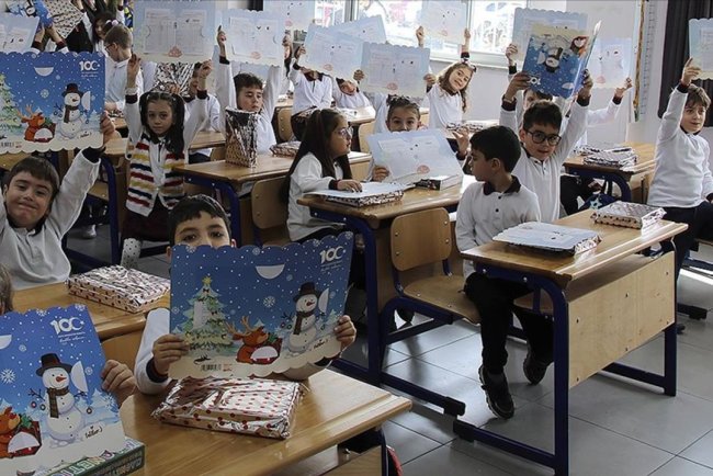 Milli Eğitim Bakanlığı ilkokul birinci sınıf öğrencilerine karne yerine "gelişim raporu" verecek