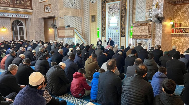 Osmaniye'de gençler camide buluştu