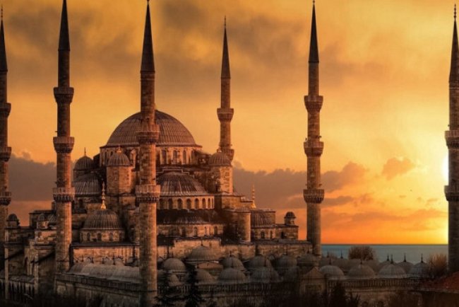 Kerim; ikram ve ihsan sahibi peygamber