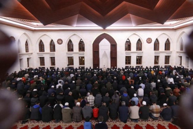 Bugün bol sevap ve mükafatların kazanılacağı Regaip Gecesi'dir