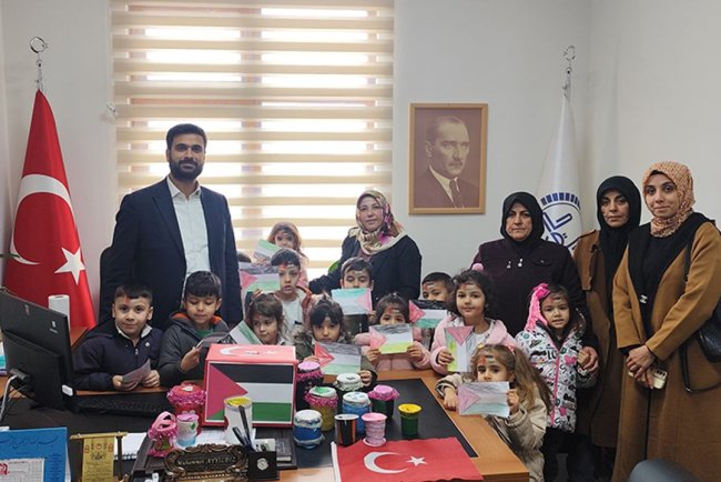 Nurdağı'nda minikler harçlıklarıyla Filistin'e destek oldu