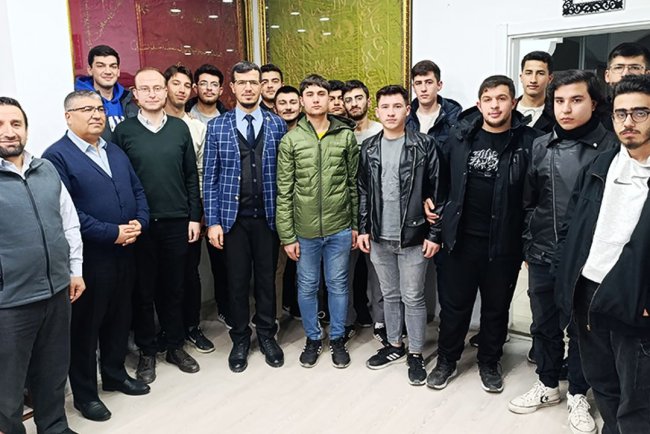 Üniversiteli gençlerden müftülüğe ziyaret