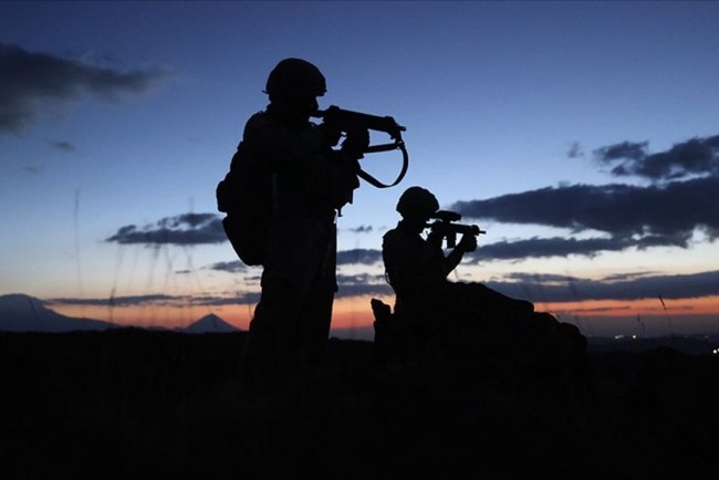 Suriye ve Irak'ın kuzeyinde 21 terörist etkisiz hale getirildi