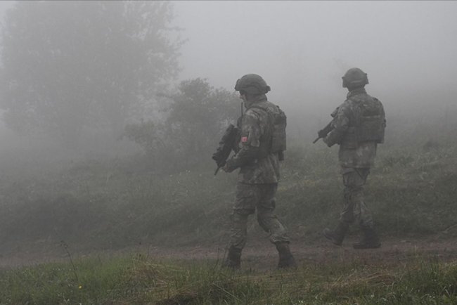 Irak ve Suriye'nin kuzeyinde 5 terörist etkisiz hale getirildi