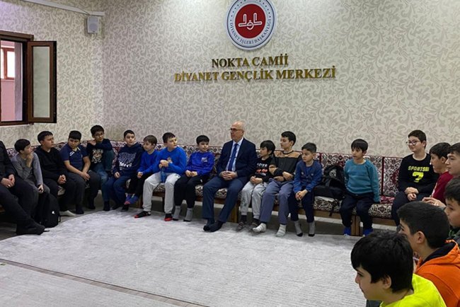 Nokta Camii Diyanet Gençlik Merkezi, ara tatilde gençleri ağırladı