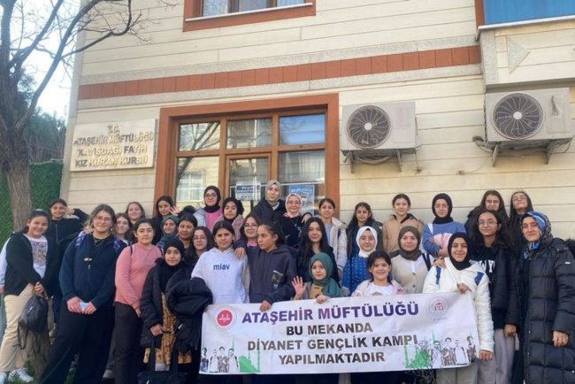 Ataşehir'de yarıyıl tatili gençlik kamplarına yoğun ilgi