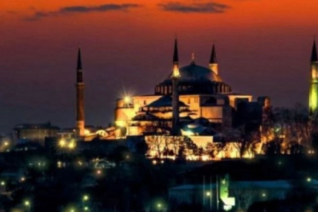 Yatsı namazı ve ezan saati: Diyanet namaz vakitleri İstanbul, Ankara, İzmir, Bursa'da yatsı ezanı kaçta okunuyor?