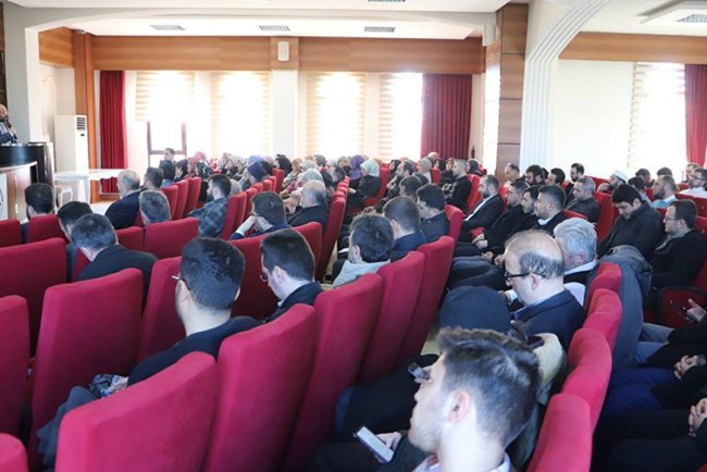 Şahin: Gençlerimizin kalbine dokunan hizmetleri artıracağız