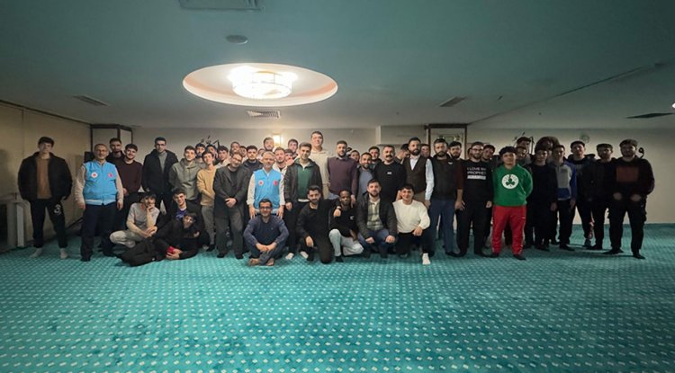 Beydağı'nda gençler Mekke'nin Fethi'ni kutladı