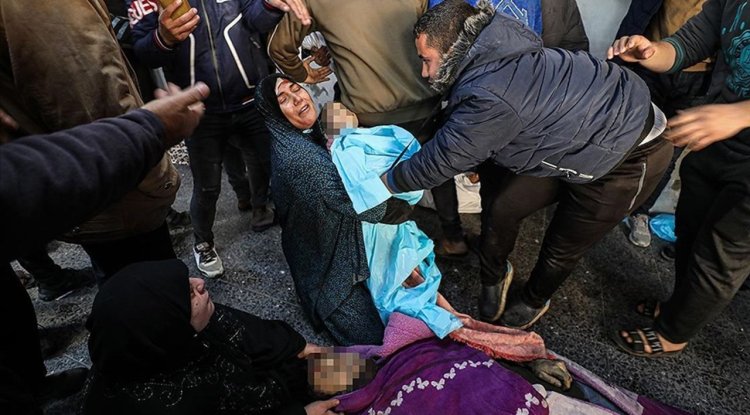 İşgalcilerin Gazze'ye son 24 saatte düzenlediği hava saldırılarında 71 Filistinli şehit oldu