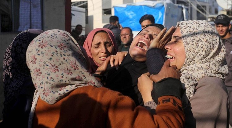 İşgalcilerin Gazze'de gece düzenlediği saldırılarda en az 23 Filistinli şehit oldu