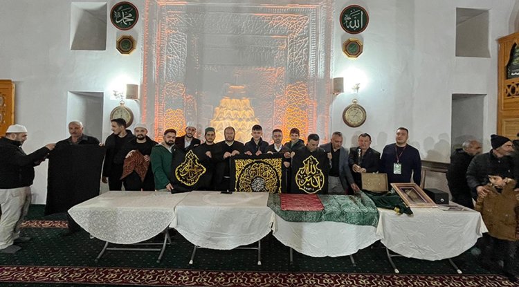 Camide Mukaddes Emanetler Sergisi açıldı