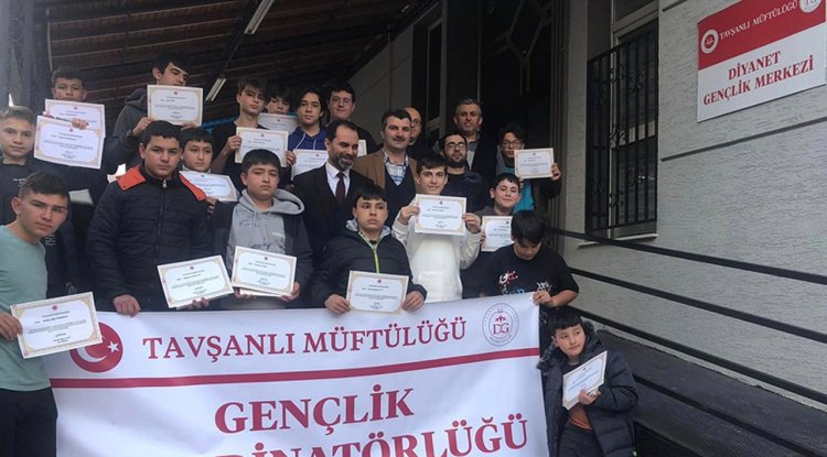 Tavşanlı'da "Gençliğe Değer Kampı" sona erdi