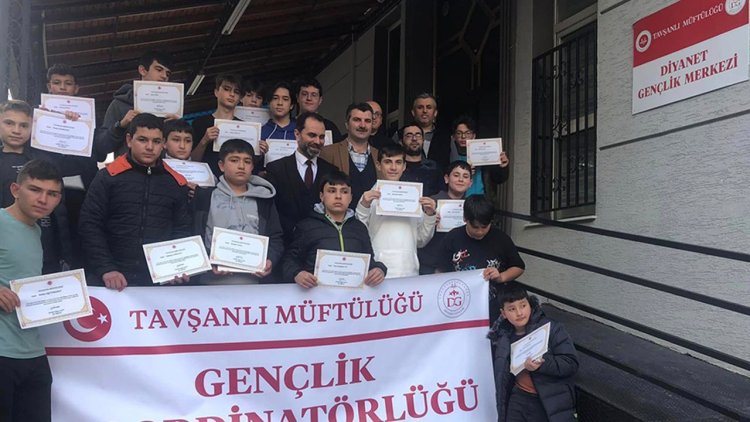 Tavşanlı'da "Gençliğe Değer Kampı" sona erdi