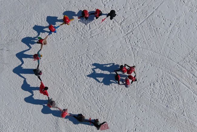 -30 derecede bir araya geldiler