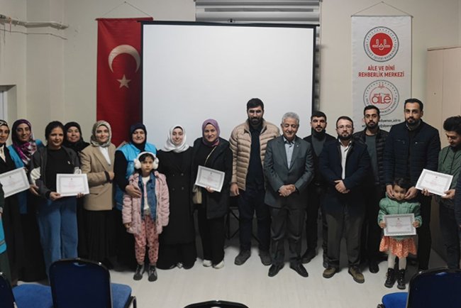 Adıyaman'da yeni evli çiftlere sertifikaları verildi