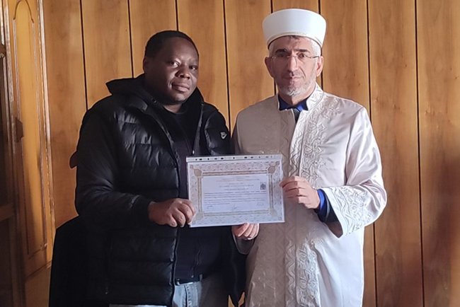 Kongolu genç, Tunceli'de Müslüman oldu