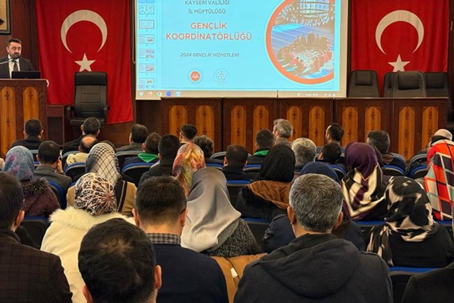 Kayseri'de gençlik hizmetlerine dikkat çekildi