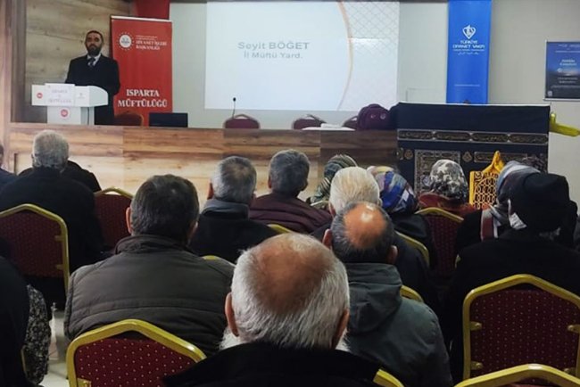 Isparta'da hacı adayları bilgilendirildi