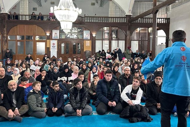 Isparta'da "Vav Kuşağı" ödüllendirildi