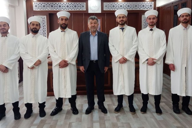 Sungurlu’da din görevlileri cübbe ve sarık giydi