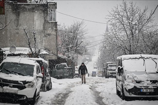 İstanbul, Tekirdağ ve Kırklareli'nde akşam saatlerinde kuvvetli kar yağışı bekleniyor
