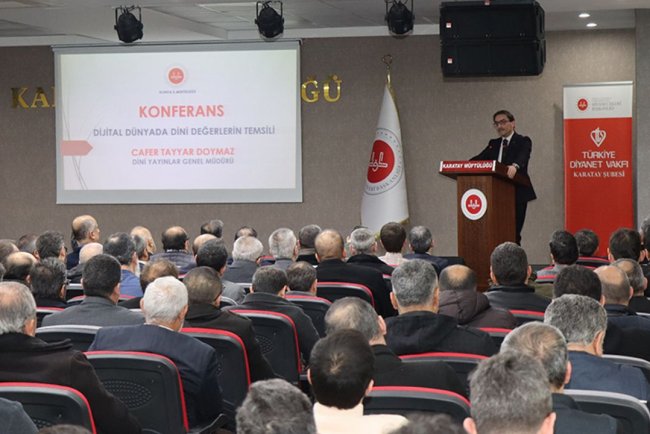 Konya'da dijital dünyada dini değerler konuşuldu