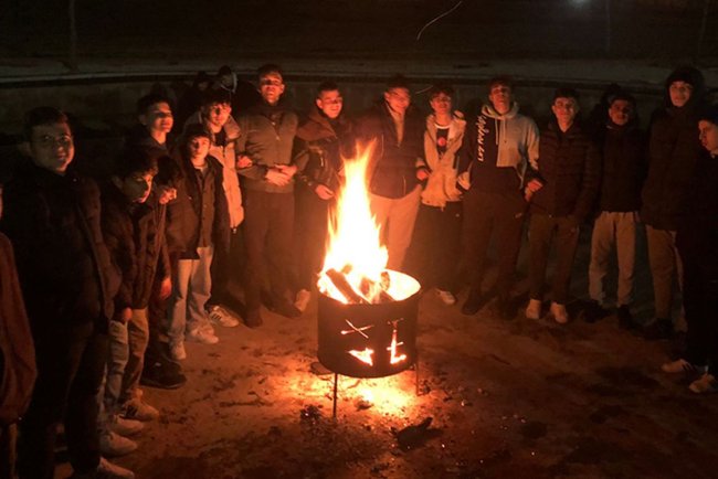 Akşehir'de gençler kampta