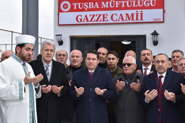 Van'da Gazze Camii dualarla açıldı