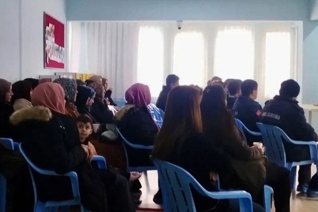 Müftülük, velilere yönelik seminer düzenledi