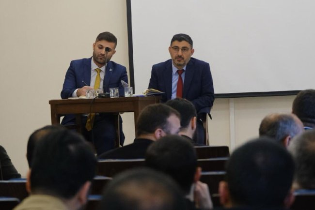 Adana'da gençlik hizmetleri istişare edildi