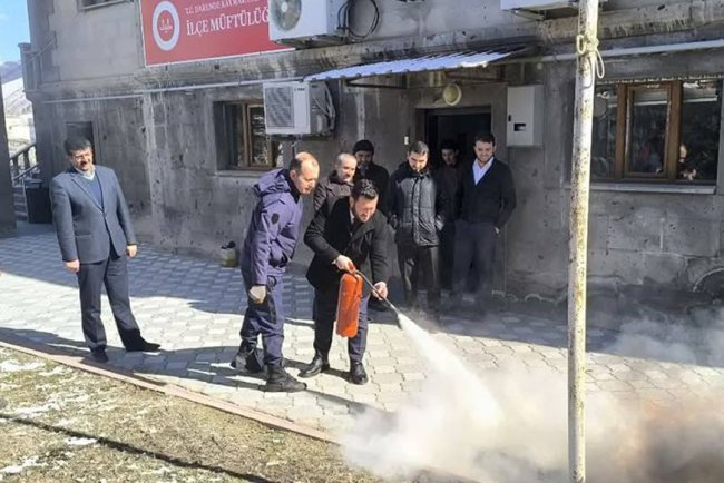 Müftülükte yangın tatbikatı düzenlendi