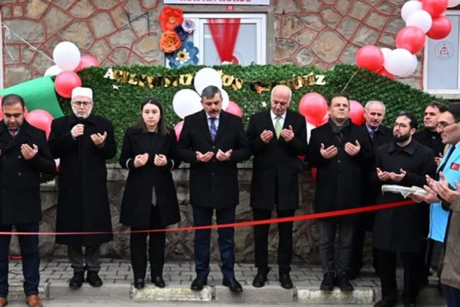 Uzundere'de Gençlik Merkezi ve Kur'an Kursu dualarla açıldı