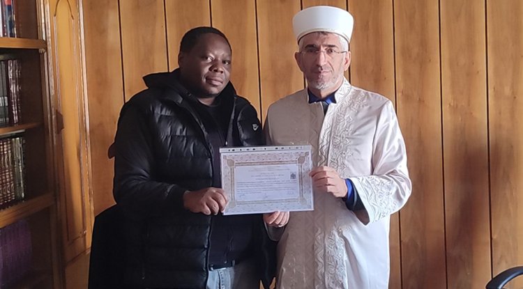 Kongolu genç, Tunceli'de Müslüman oldu