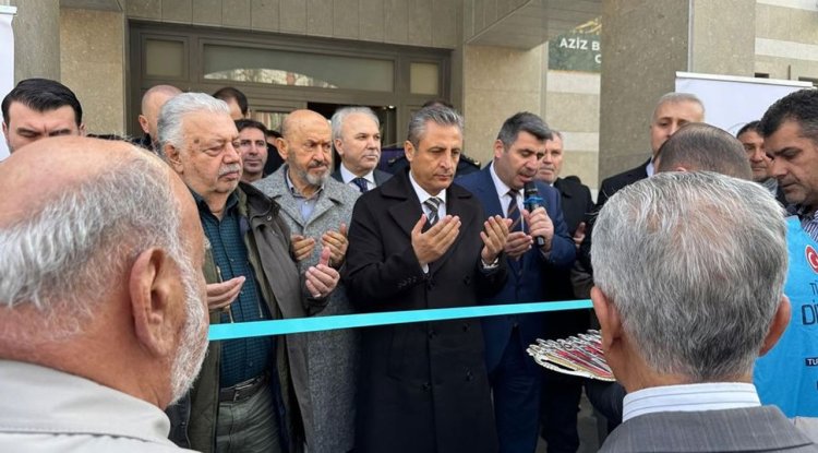 Kadıköy'de Bayraktar Camii dualarla açıldı