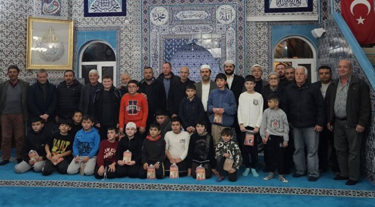 Muğla'da çocuklar camide yarıştı