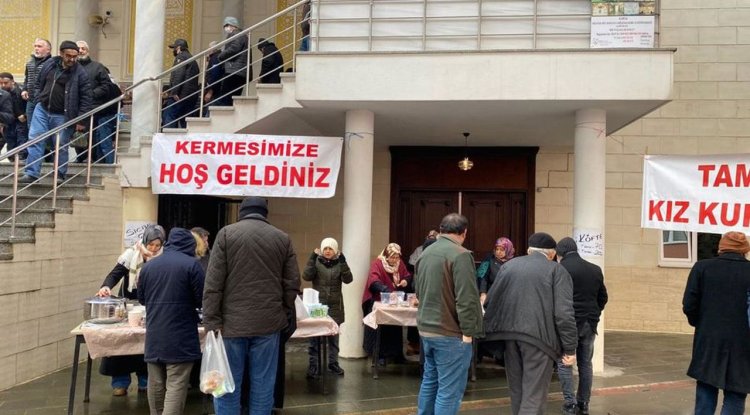 Kartal'da hayır çarşıları kuruldu