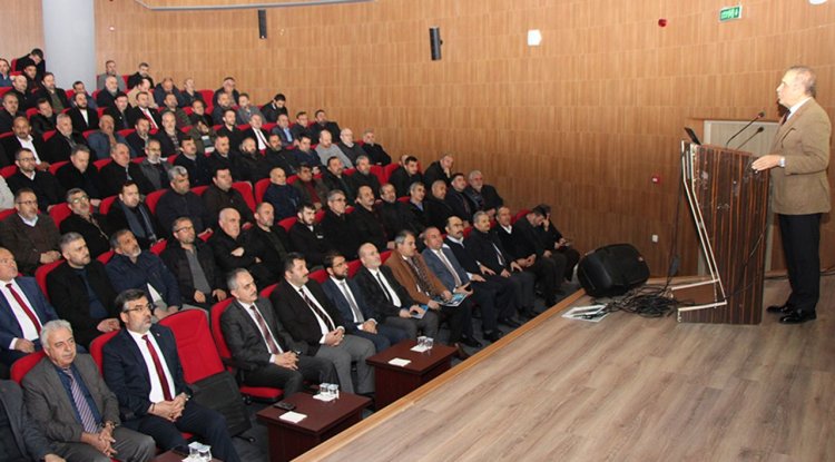 Amasya'da dijital dünyada dini değerlerin önemi konuşuldu