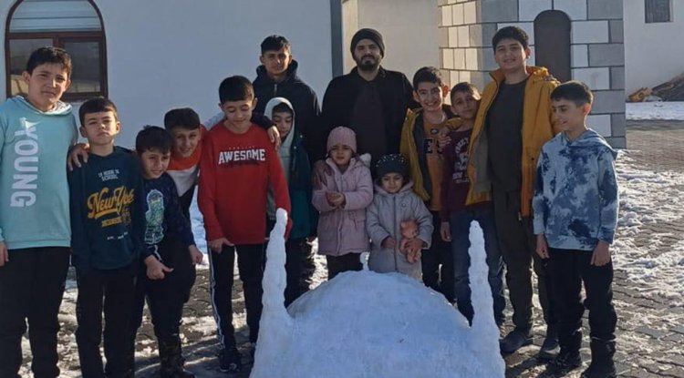 Kardan cami yaptılar